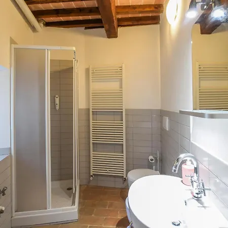 1 Bedroom In Apartment *