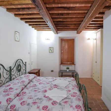 1 Bedroom In Apartment *