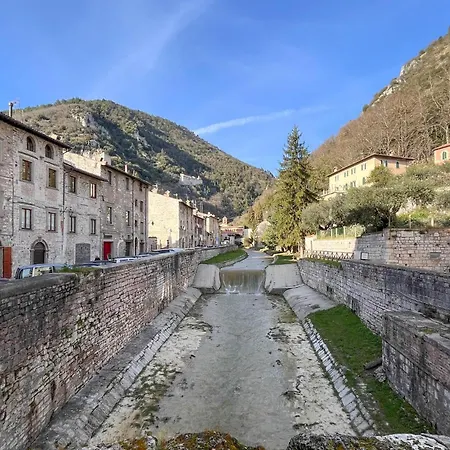 Apartment 1 Bedroom In Gubbio